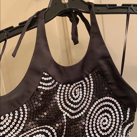 Dress - Picture 7 of 8